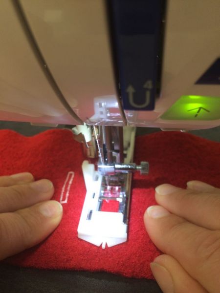 Knopflöcher in schwierige und dicke Stoffe nähen