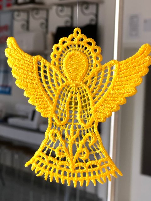 Weihnachtsengel als Baumschmuck