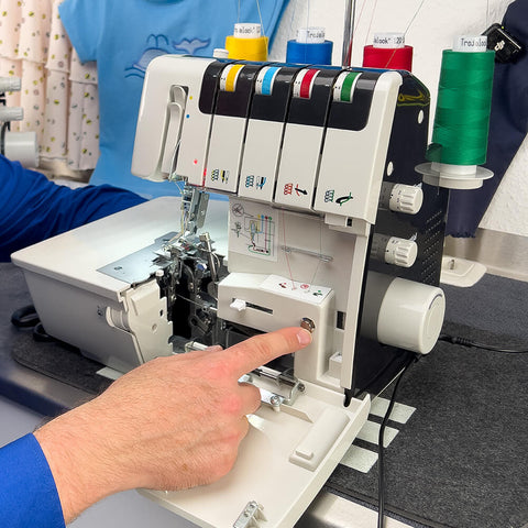 Overlock einfädeln: die komplette Schritt-für-Schritt-Anleitung